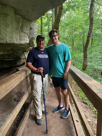 Cedar Sink Trail-猛玛洞窟国家公园必去景点