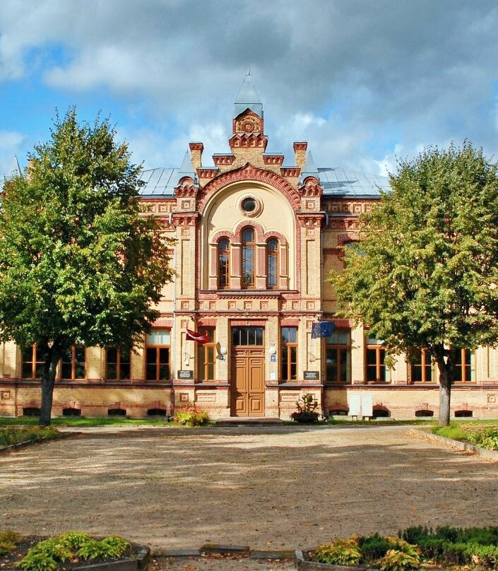 Valmiera State Gymnasium景点图片