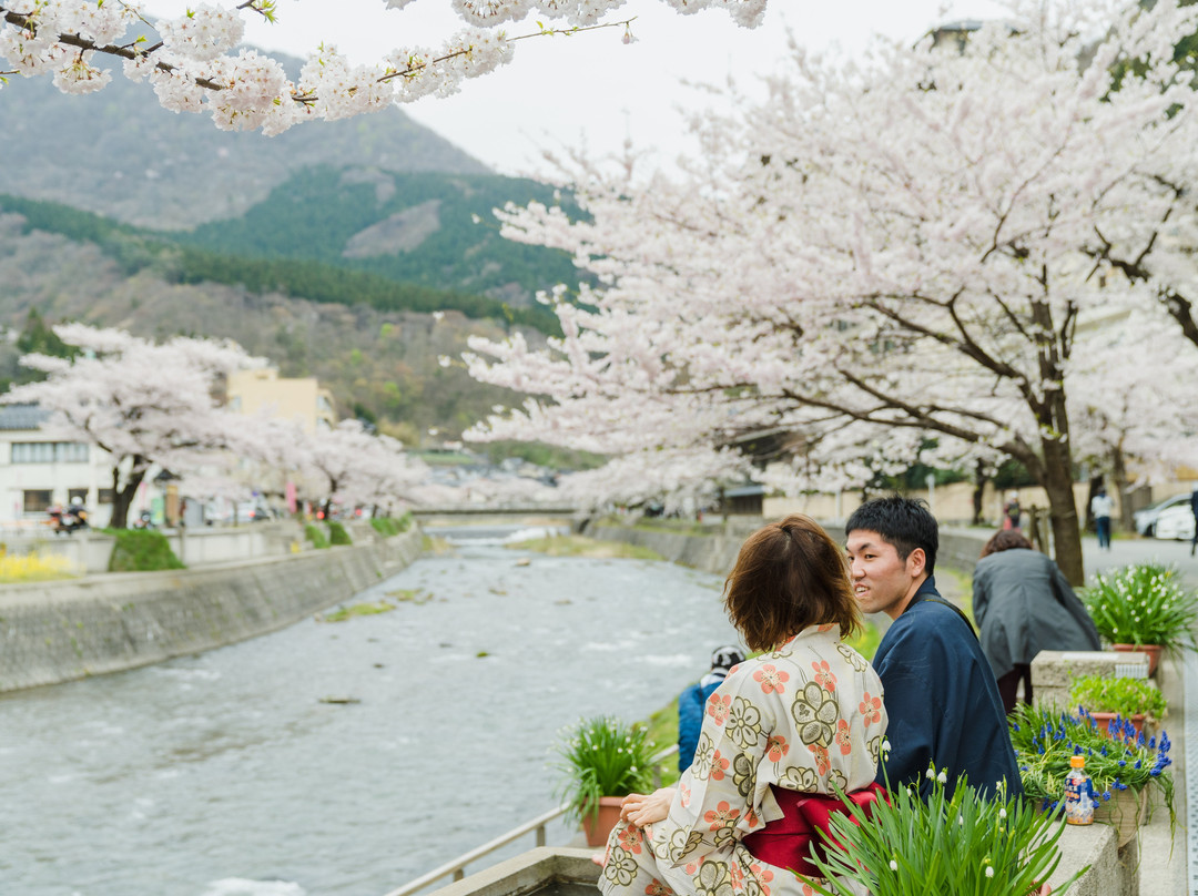 Atsumi Onsen-鹤冈市必去景点