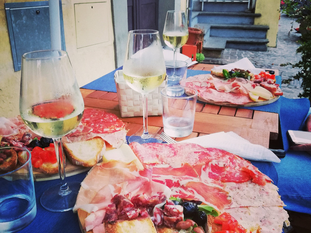Labico餐馆和美食-Enoteca Cantina Gusto di Vino