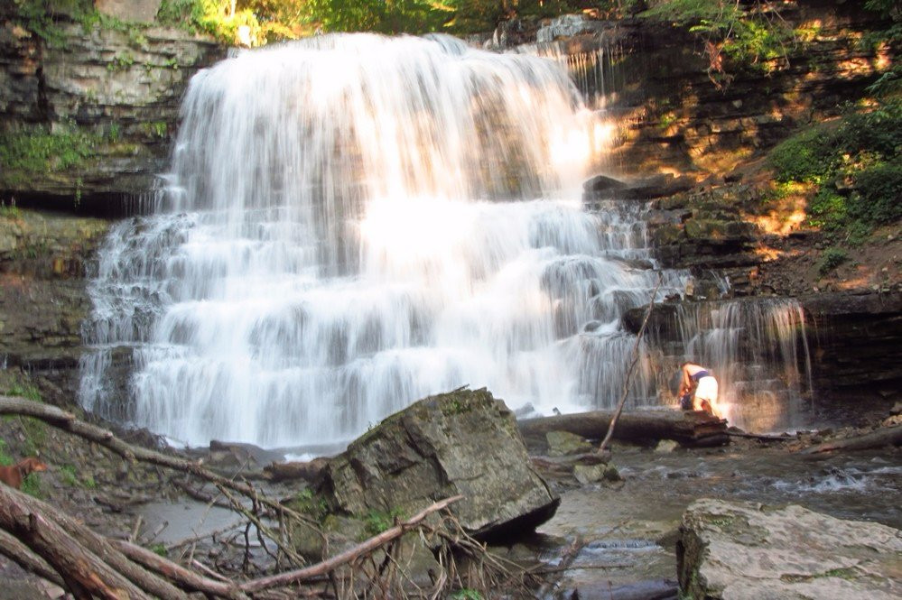 DeCew House Monument