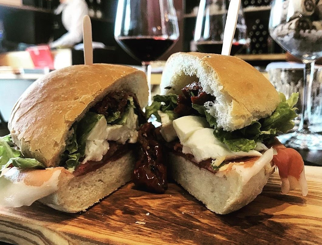 Altroché Wine Bar