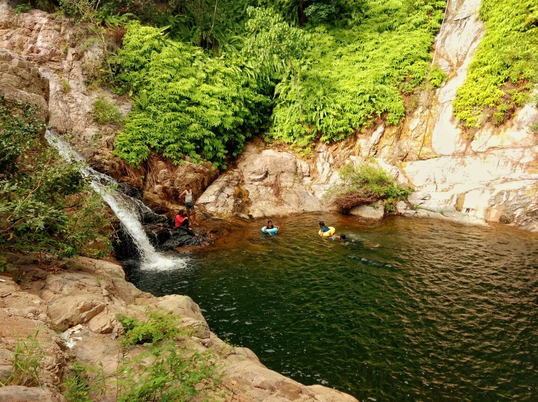 Nagalapuram Falls景点图片