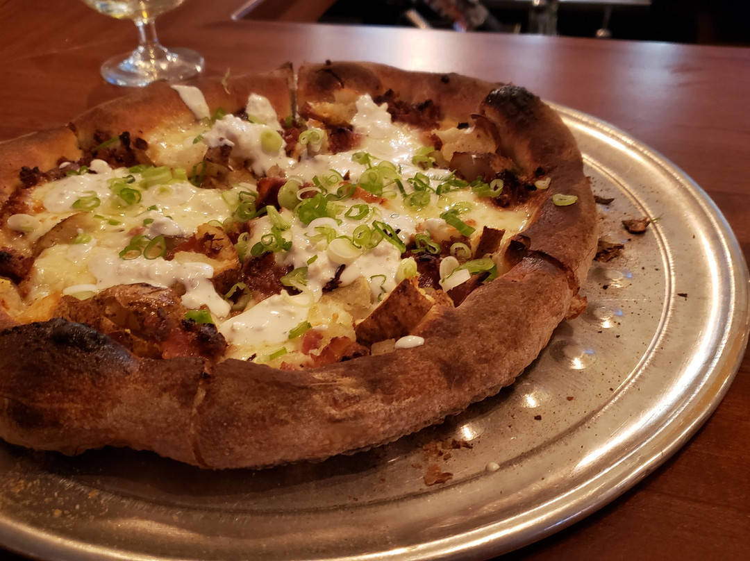 8fifty Wood-Fired Pizza