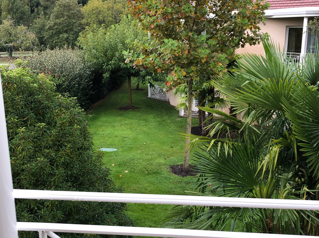 贝瓦尔花园酒店主图