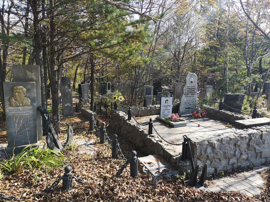 Morskoye Cemetery-海参崴必去景点