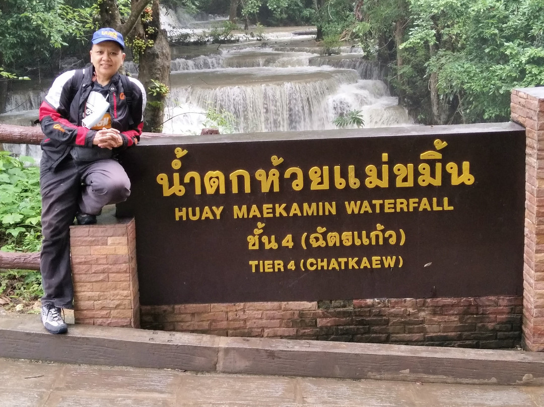 Huay Mae Khamin Waterfalls景点图片