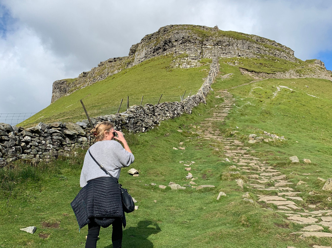 Yorkshire Three Peaks Walk景点图片