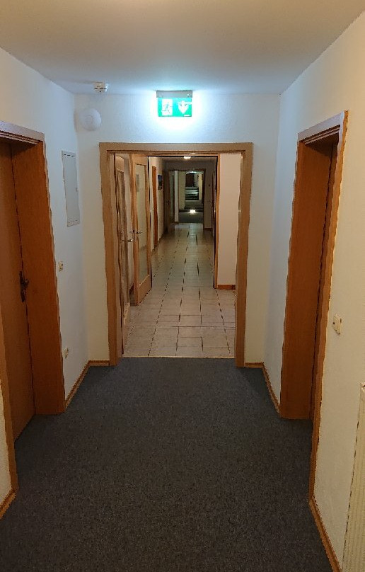 国王湖酒店主图