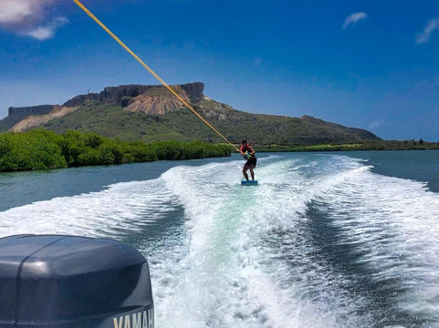 Trip and Treat VIP Boat Tours-威廉斯塔德必去景点