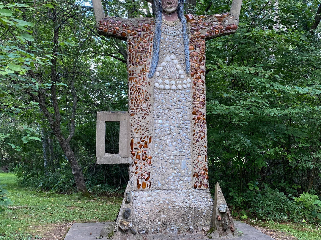 Fred Smith's Wisconsin Concrete Park-Phillips必去景点