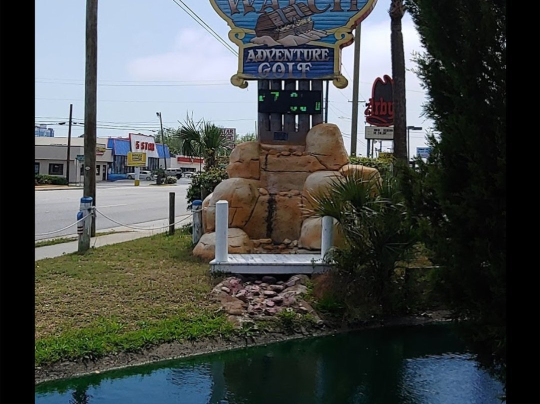 Pirates Watch Adventure Golf-美特尔海滩必去景点