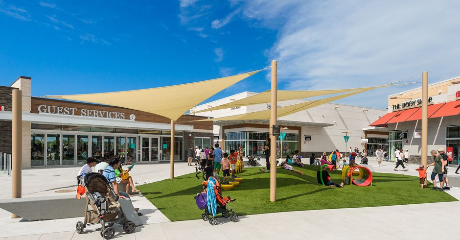 Outlet Collection at Niagara-滨湖尼亚加拉必去景点