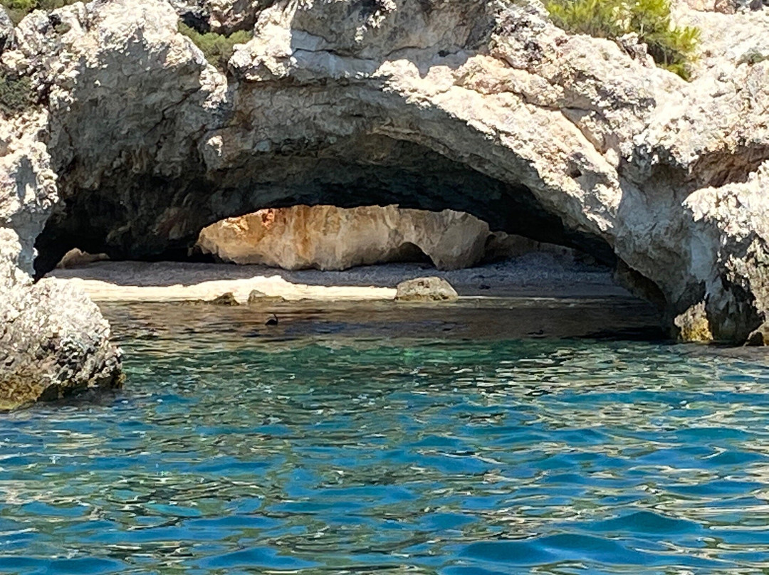 Kefalonia Boat Rental-阿尔戈斯托利翁必去景点