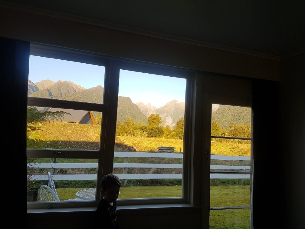 库克山景汽车旅馆主图