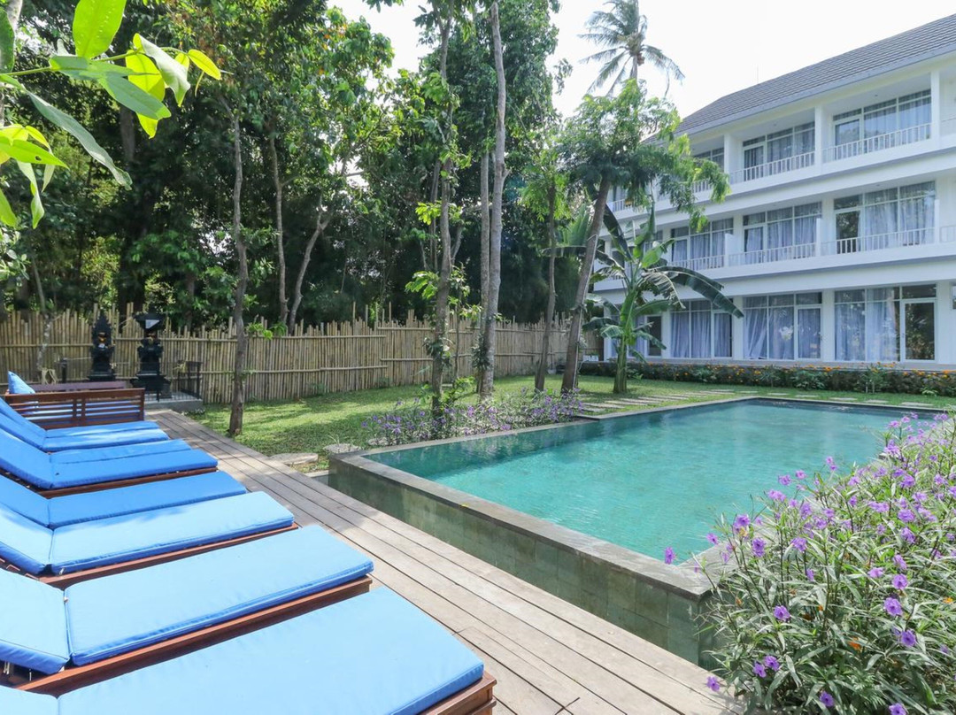 Mahamustika Beach Inn And Riverside主图