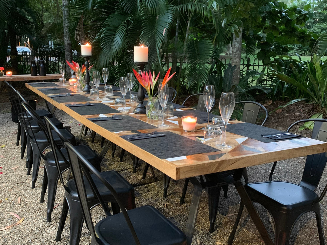 Golden Sands Beachfront Resort主图