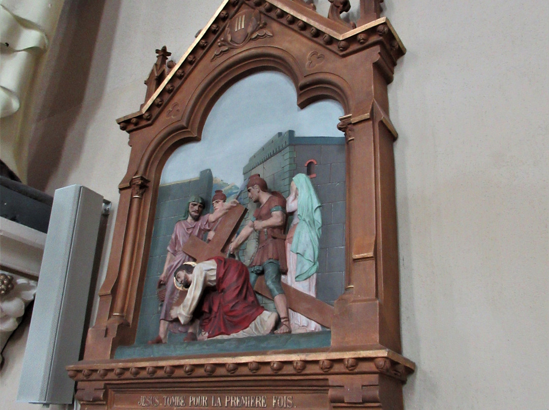 Eglise Saint-Hubert-Illange必去景点