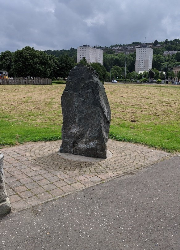 Coronation Park Memorial Cairn景点图片