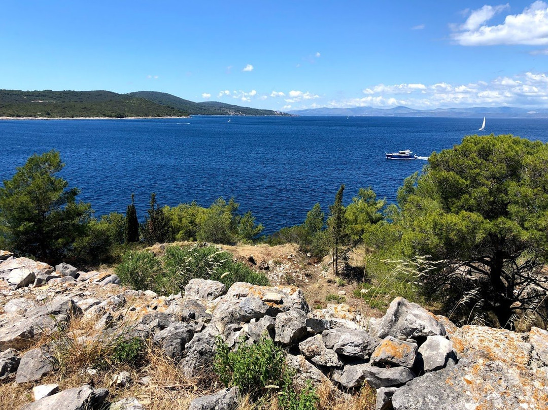 Milna - Francuska Utvrda - Central Dalmatia Croatia - Theme Trails-Lozisce必去景点