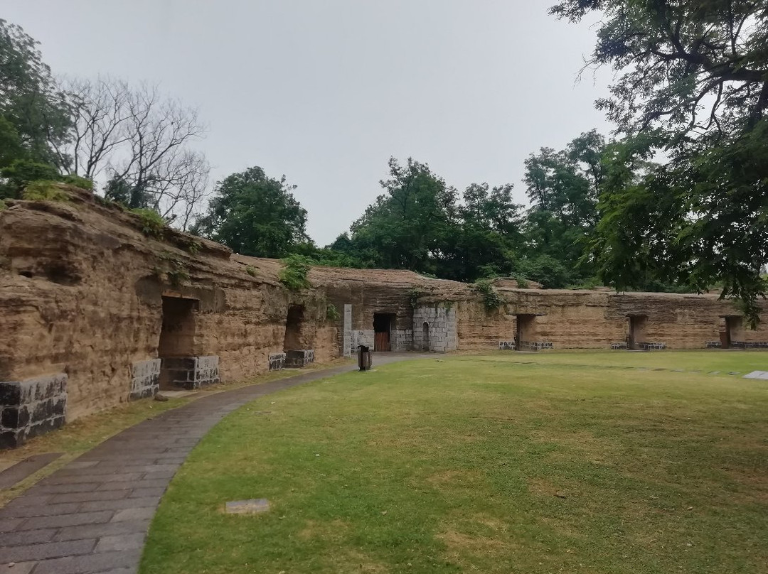 焦山古炮台-镇江市必去景点