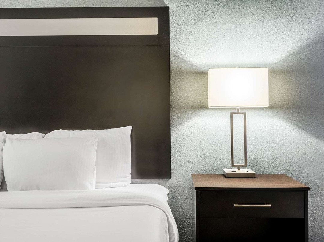 La Quinta Inn & Suites By Wyndham Glendive主图