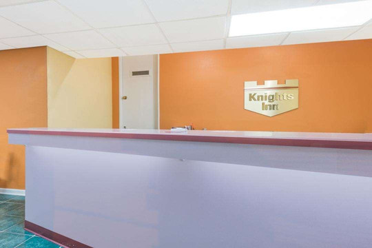 Knights Inn Berea主图