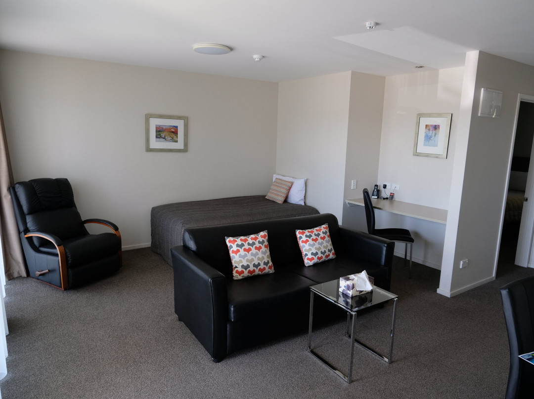 Coastal Ridge Apartments主图