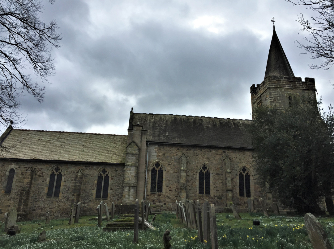 St Mary the Virgin Churchyard景点图片