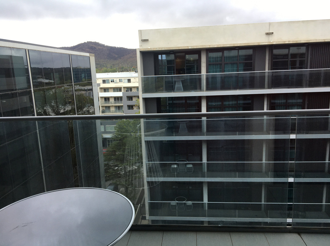 堪培拉大道酒店主图