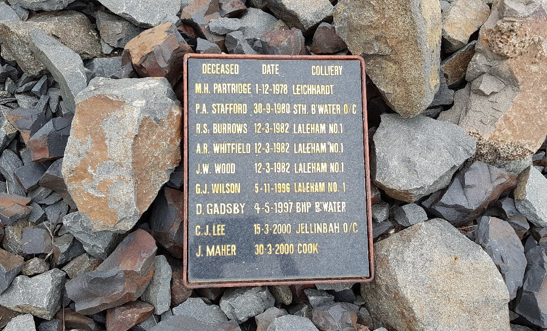 At The Coalface Memorial景点图片