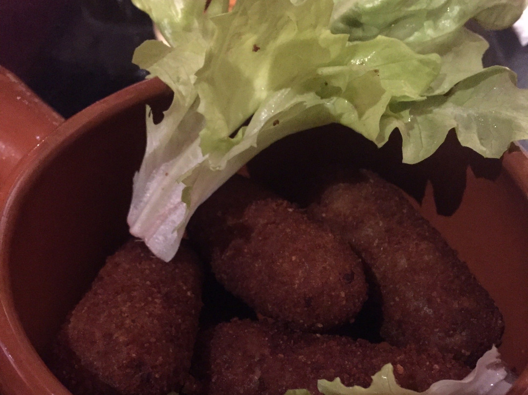 Los Dos Hermanos-克莱蒙费朗必去景点