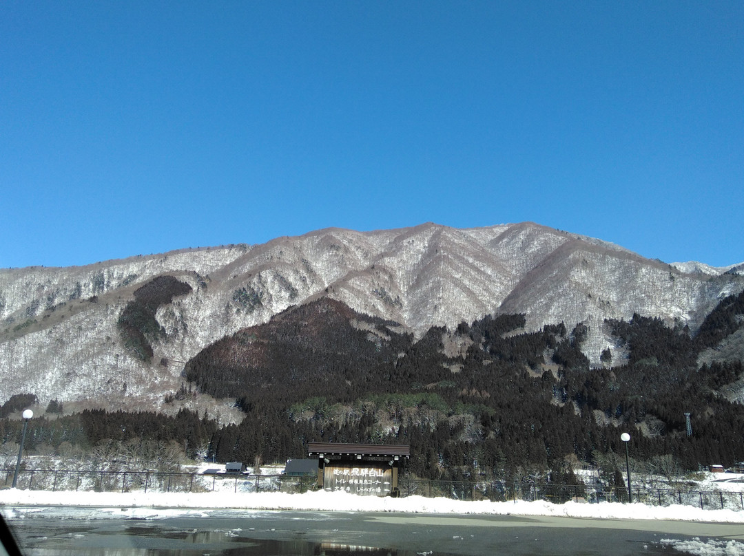 Michi-no-Eki Hidahakusan-白川村必去景点
