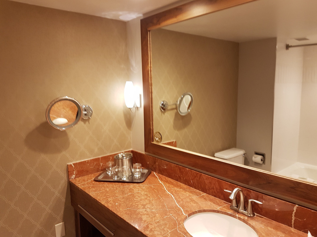 The Cliff Lodge主图