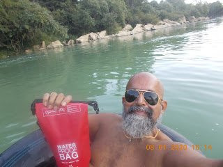 River Tubing-旺阳必去景点