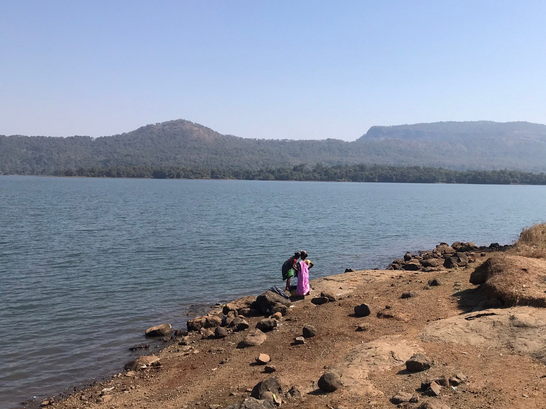 Vandri Lake景点图片