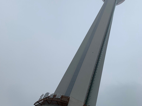 成都广播电视塔-成都必去景点