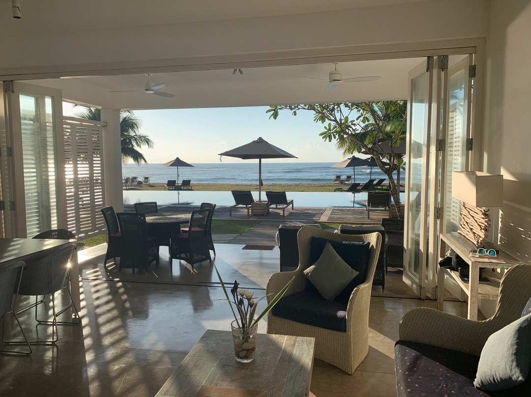 斯里沙拉维海滩水疗别墅主图