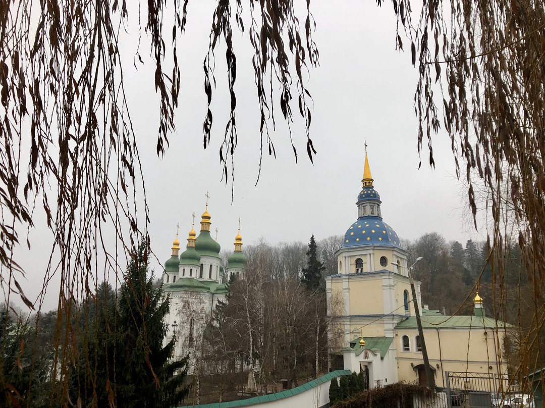 Vydubychi Monastery景点图片