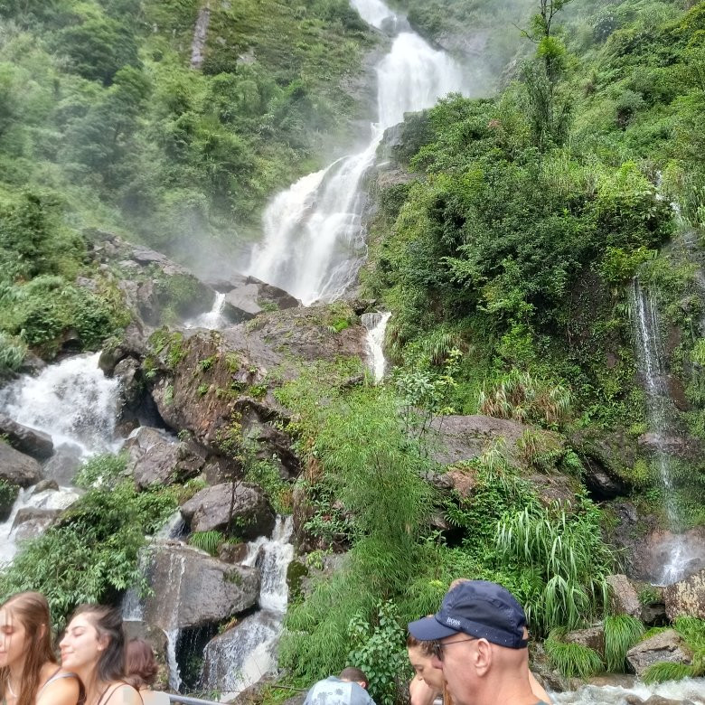 Thac Bac Waterfall (Silver Falls)景点图片