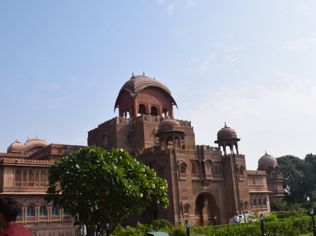 拉克西米尼瓦斯宫酒店主图