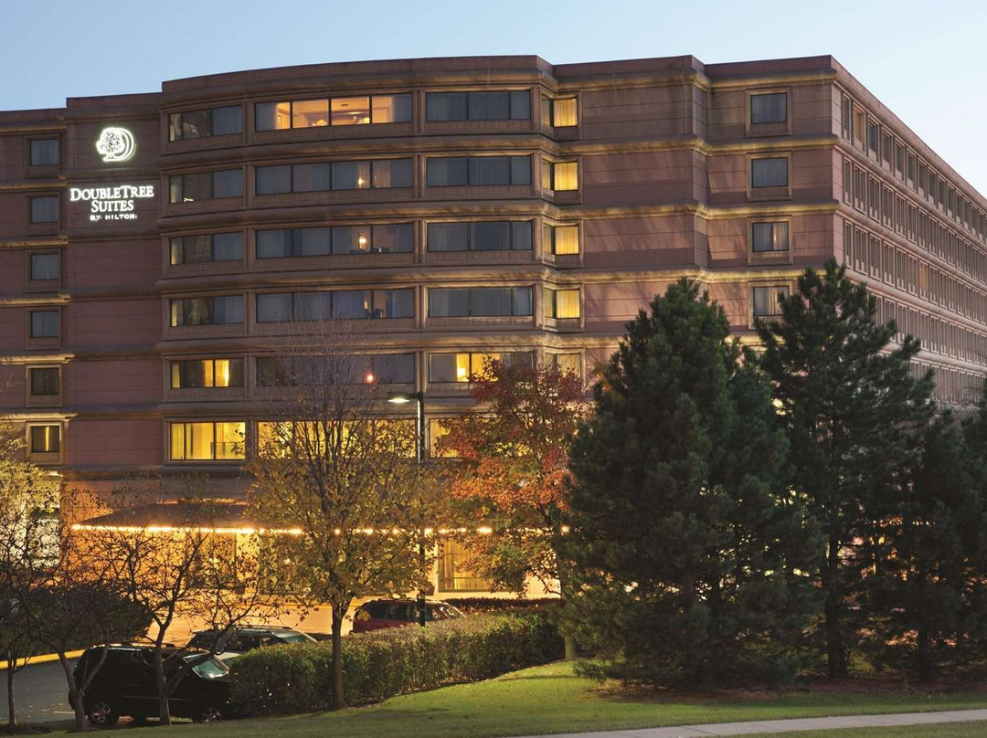 Doubletree Suites By Hilton & Conference Center Chicago - Downers Grove主图
