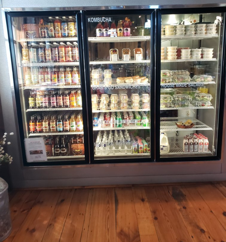 Valley Pike Farm Market-Weyers Cave必去景点