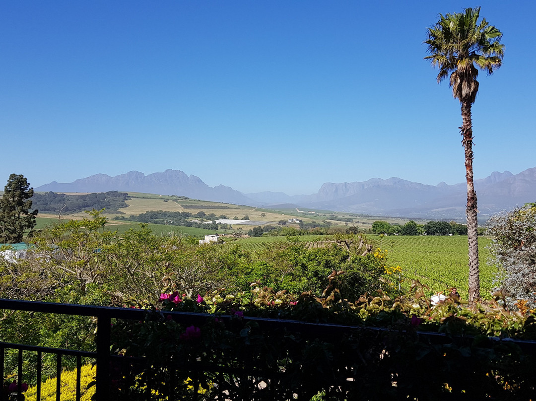 楔角度乡村温泉酒店主图