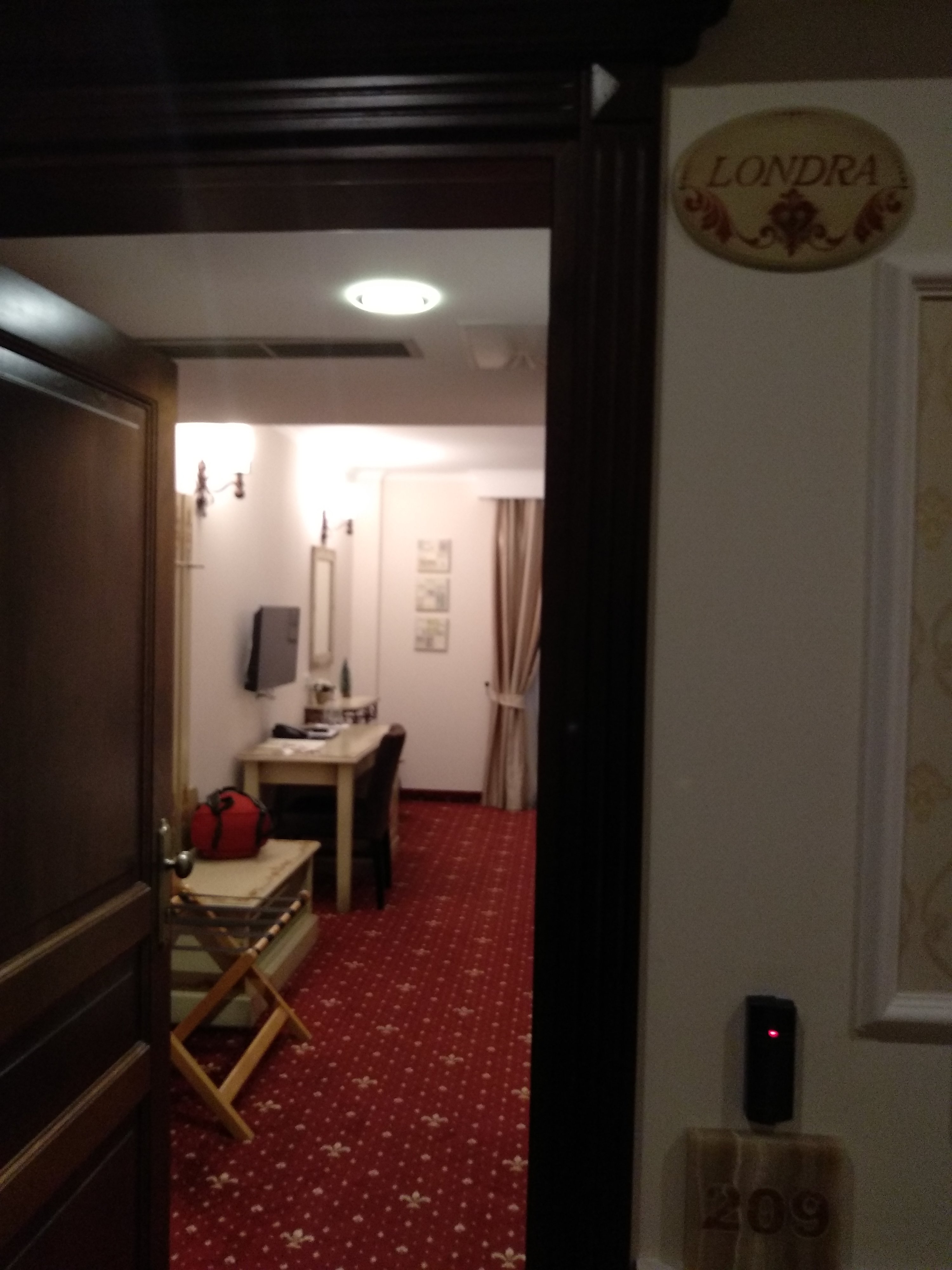 Aviator Boutique Hotel-portrait