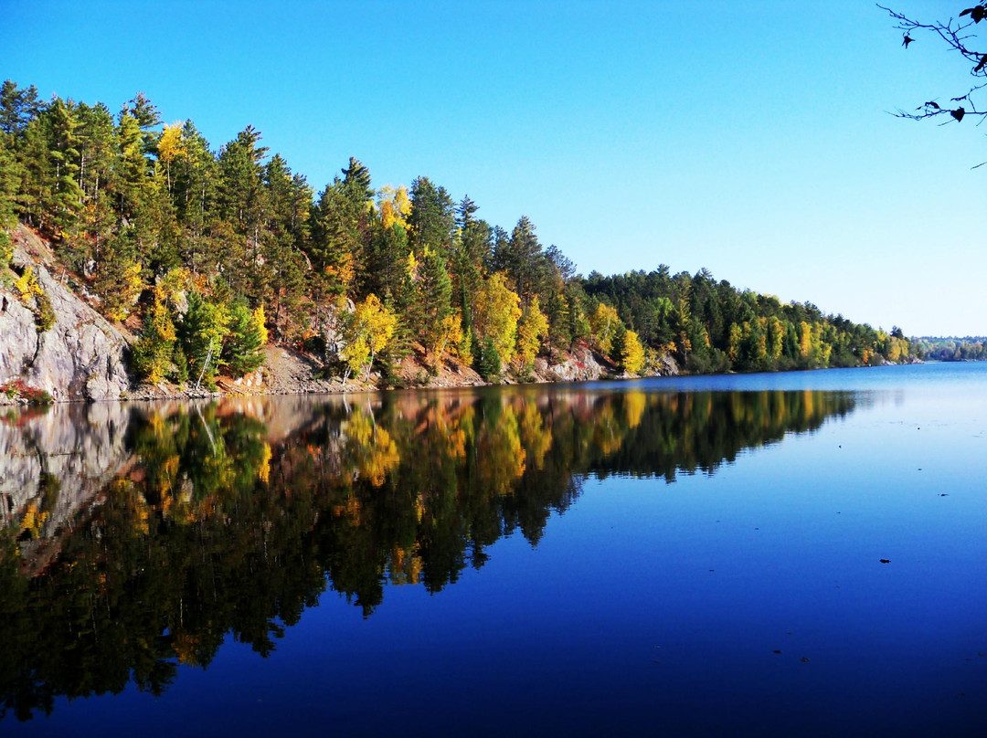 Bass Lake Trail景点图片