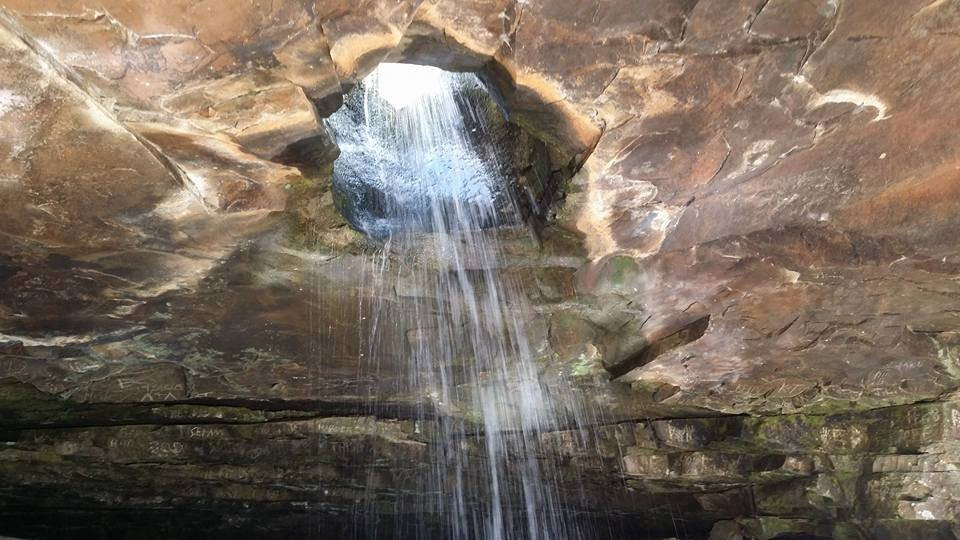 Glory Hole Trail and Waterfall景点图片