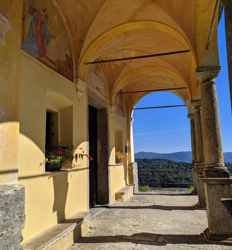 Chiesa della Madonna dell'Assunta-Arola必去景点