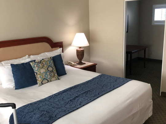 拉阿文尼达旅馆主图