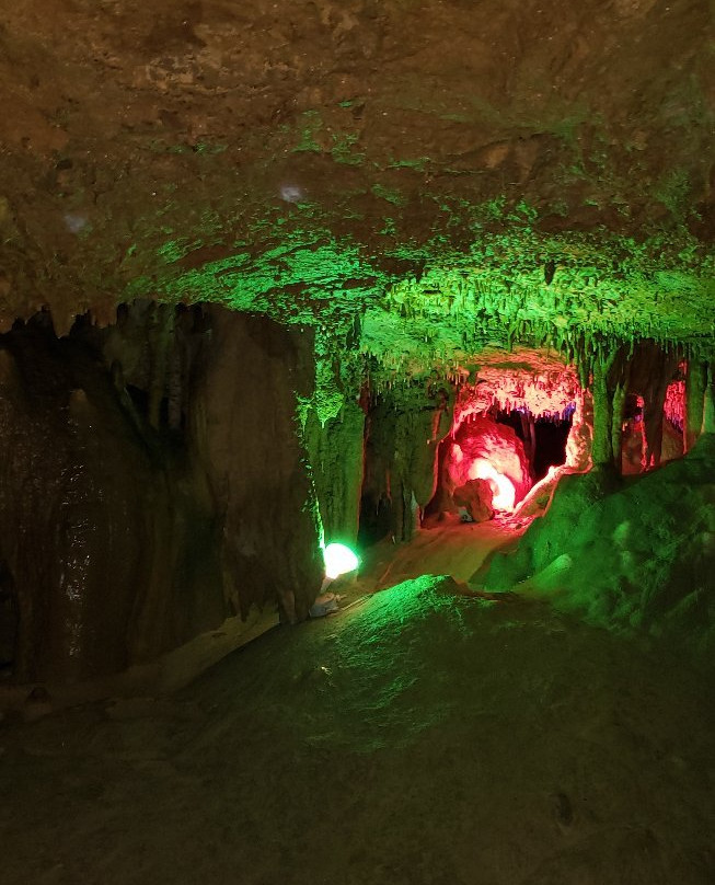 Seneca Caverns-Riverton必去景点